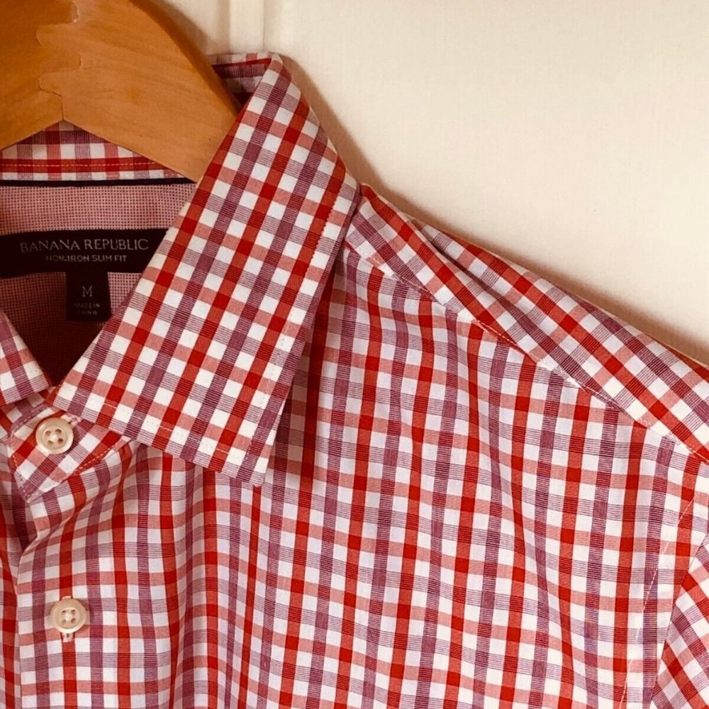 Banana Republic shirt, purple poppy check, pristine (M)